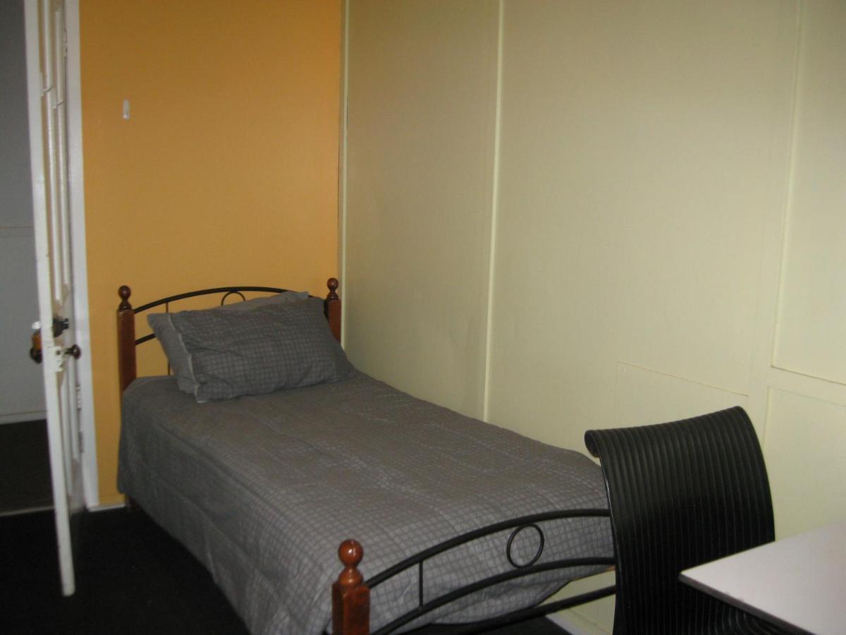 Australian Hotel Winton Budget Hotel Accommodation 외부 사진